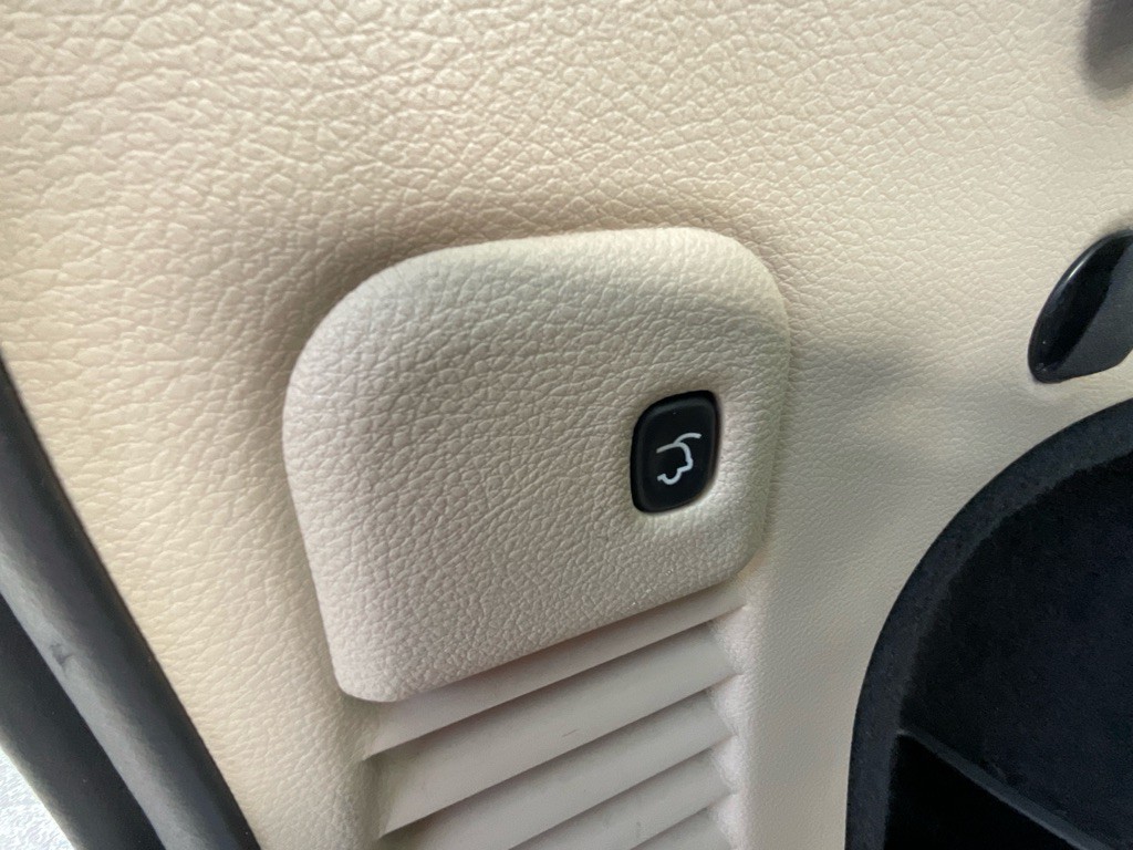 2014 Jeep Grand Cherokee Image 40