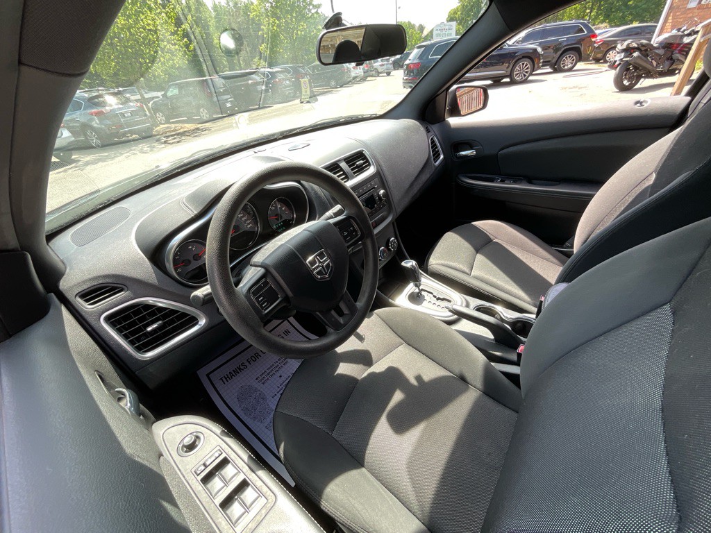 2013 Dodge Avenger Image 14