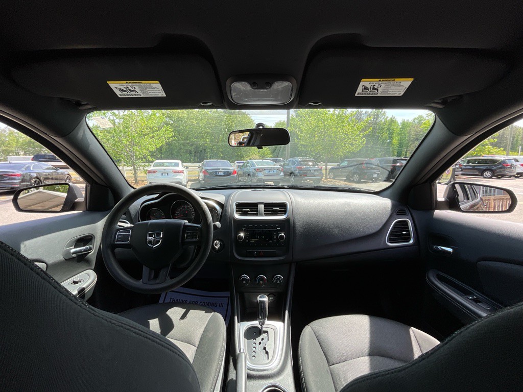 2013 Dodge Avenger Image 19