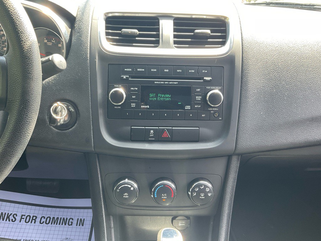 2013 Dodge Avenger Image 21