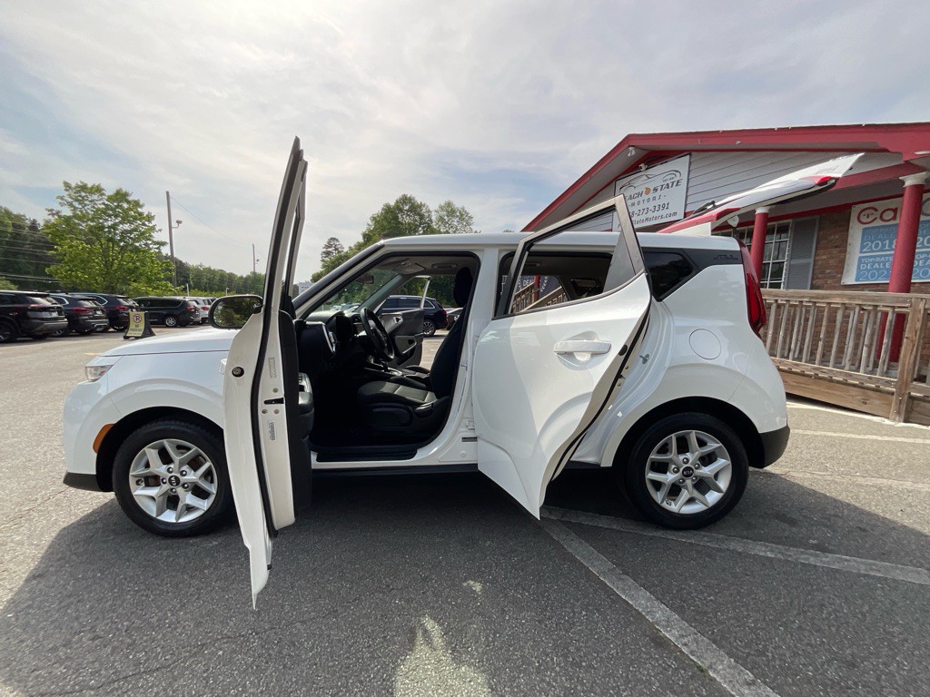2020 Kia Soul Image 35