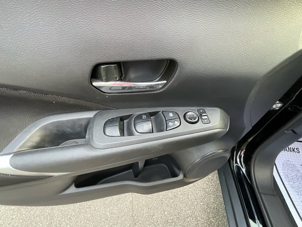 2023 Nissan Kicks Image 38