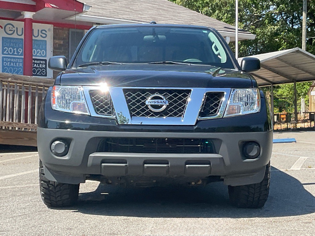 2017 Nissan Frontier Image 2