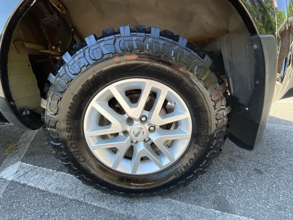 2017 Nissan Frontier Image 12