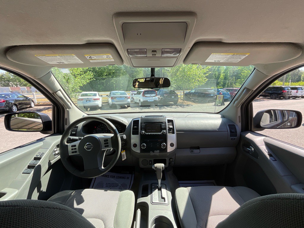 2017 Nissan Frontier Image 20