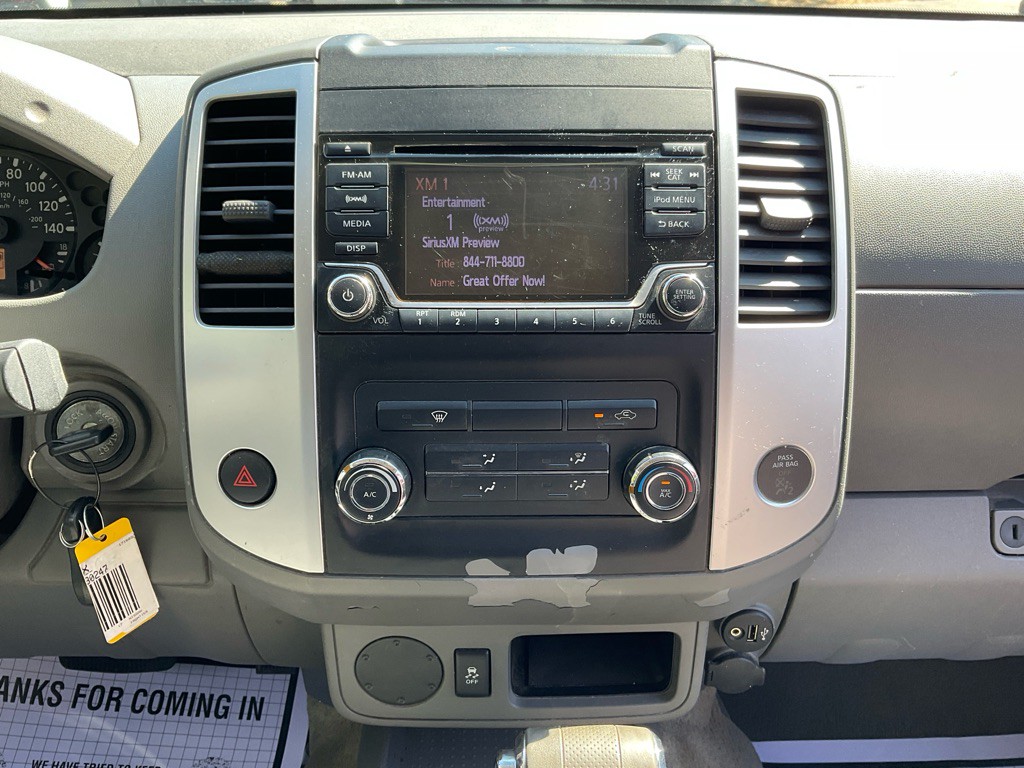 2017 Nissan Frontier Image 22