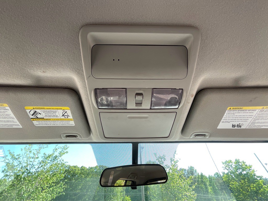 2017 Nissan Frontier Image 25