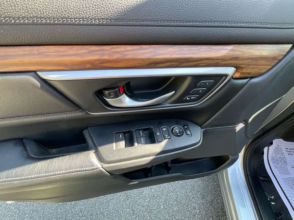 2017 Honda CR-V Image 41