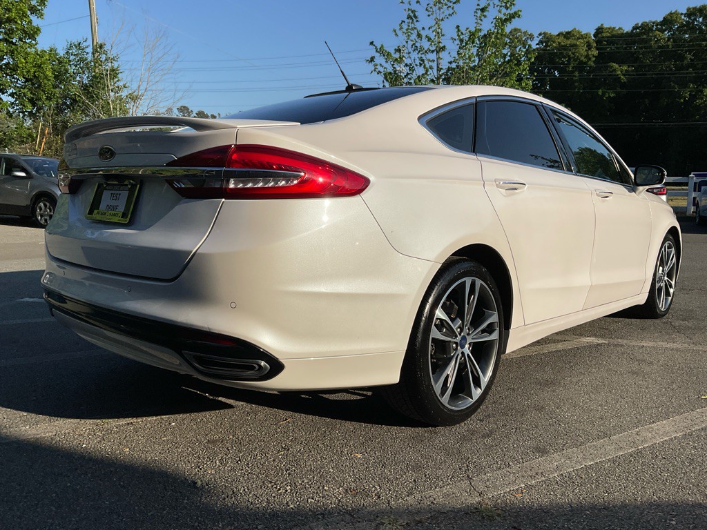 2017 Ford Fusion Image 5