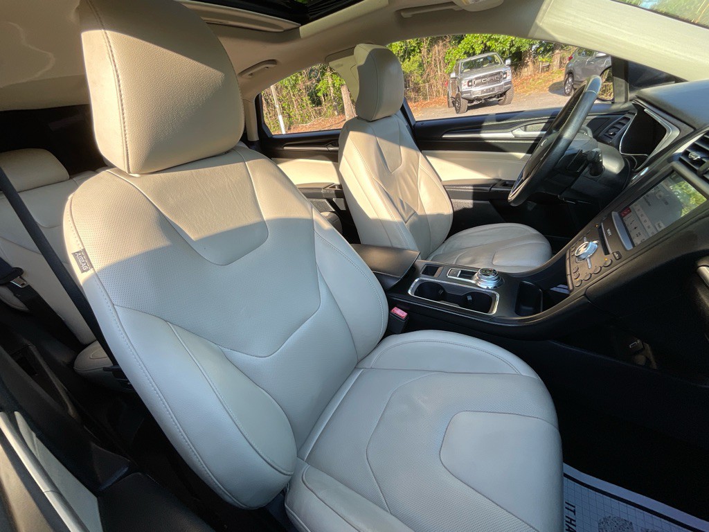 2017 Ford Fusion Image 18