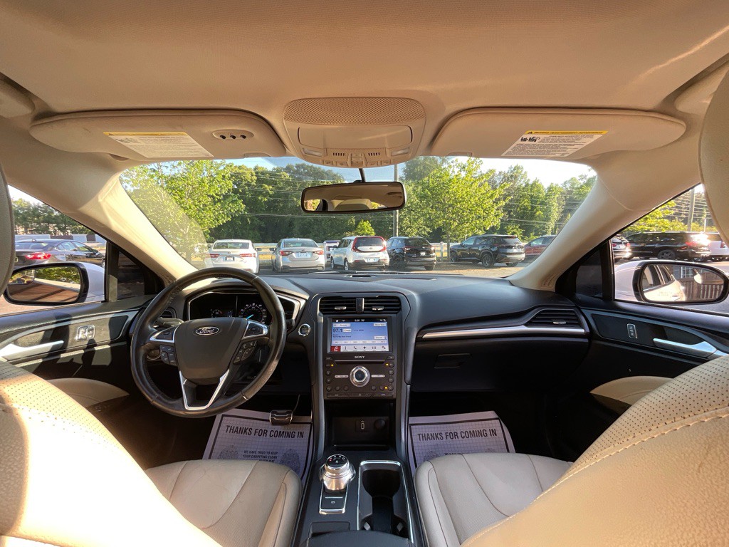 2017 Ford Fusion Image 19