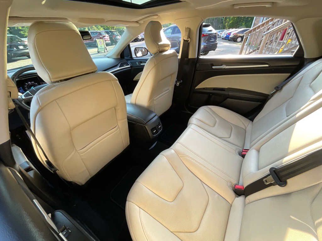 2017 Ford Fusion Image 29