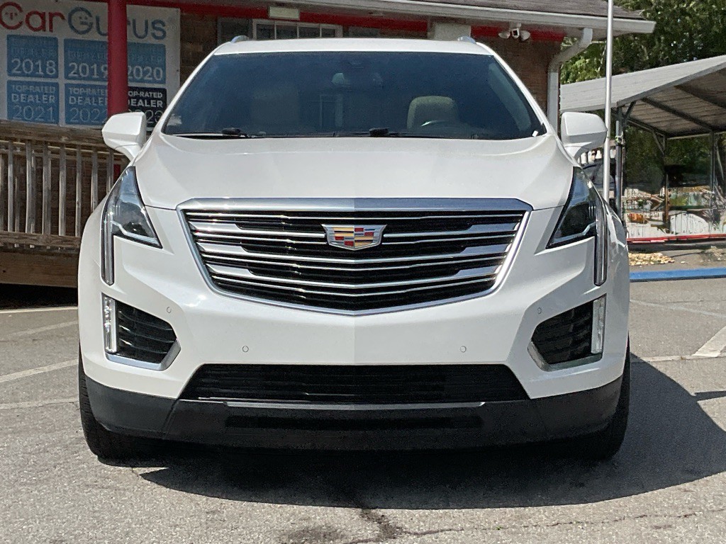2018 Cadillac XT5 Image 2