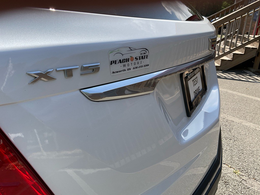 2018 Cadillac XT5 Image 9