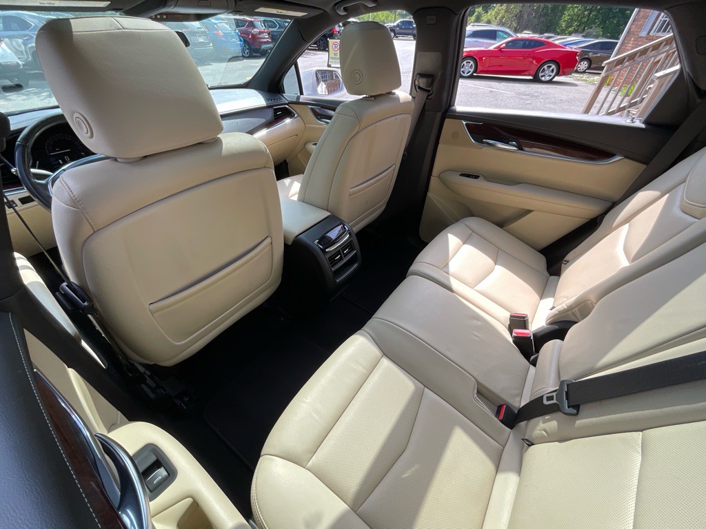 2018 Cadillac XT5 Image 30