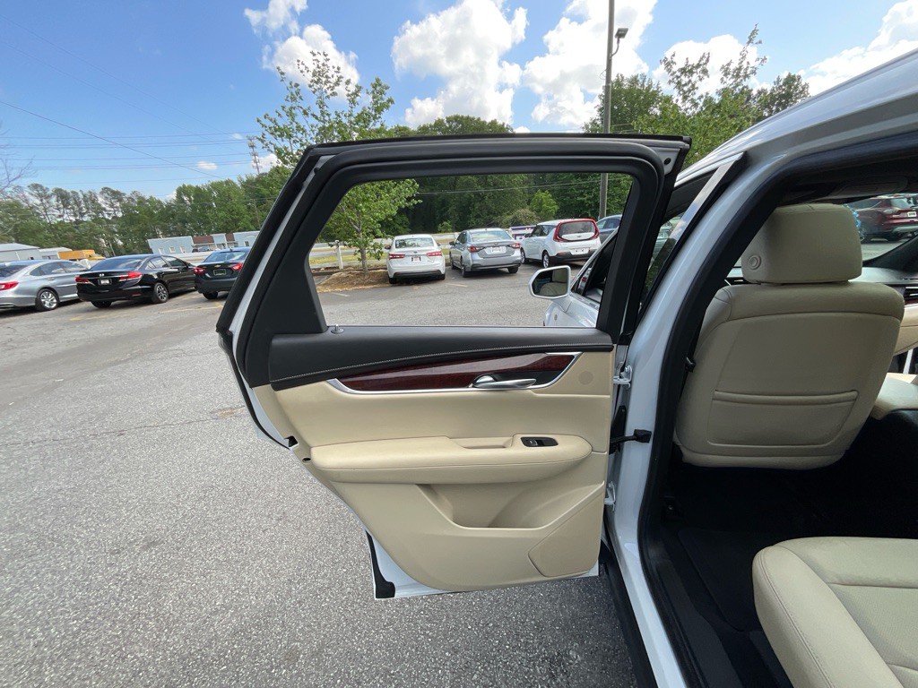 2018 Cadillac XT5 Image 45