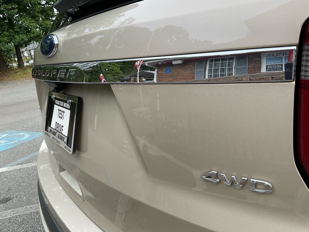 2017 Ford Explorer Image 10