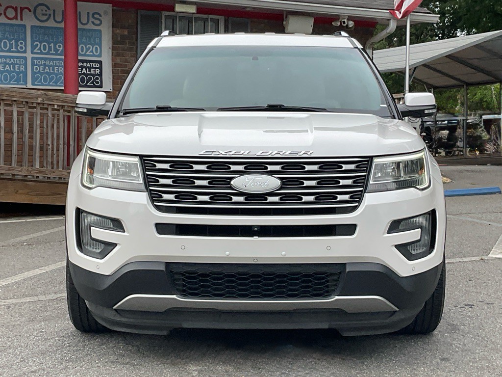 2017 Ford Explorer Image 2