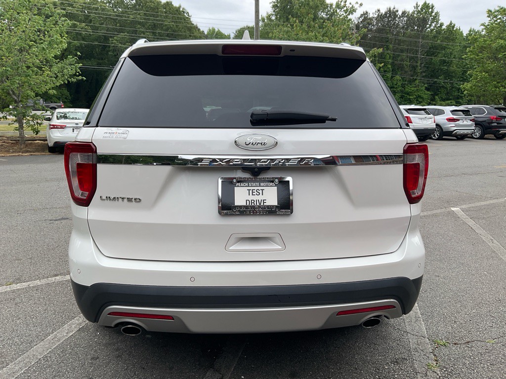 2017 Ford Explorer Image 6