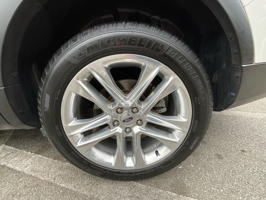 2017 Ford Explorer Image 11