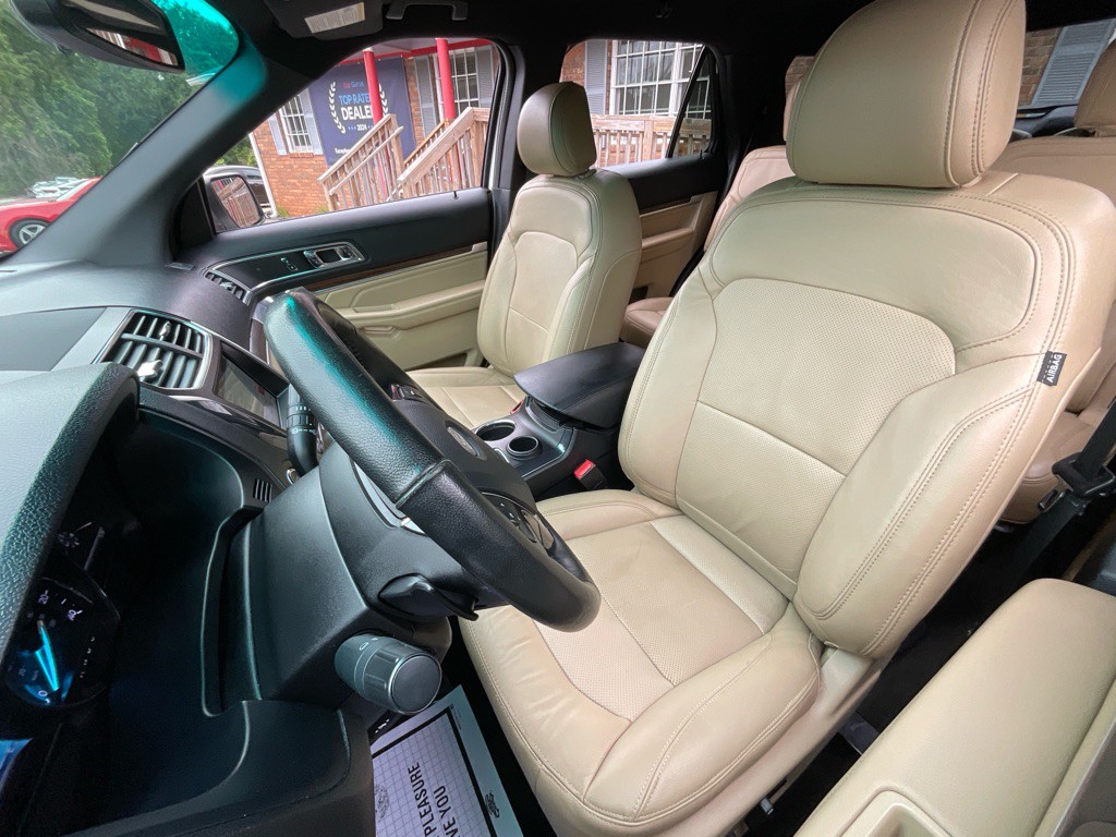 2017 Ford Explorer Image 15