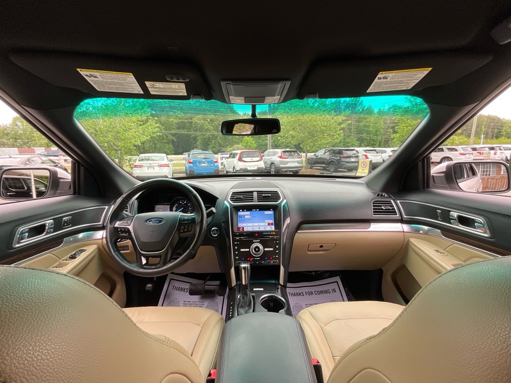 2017 Ford Explorer Image 20