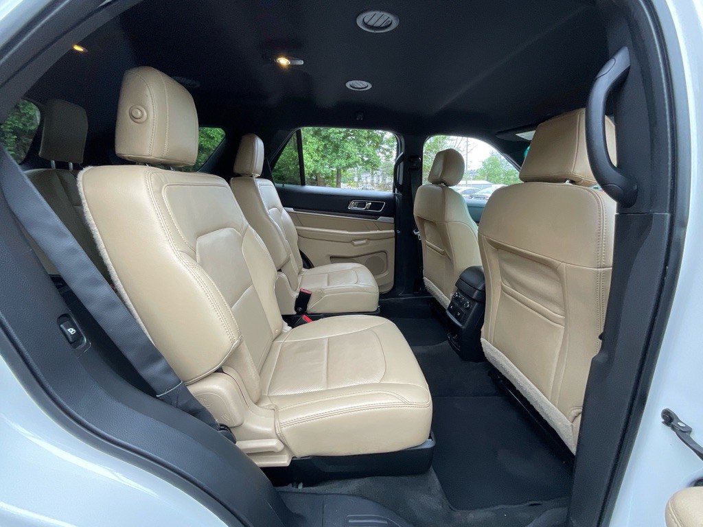 2017 Ford Explorer Image 31