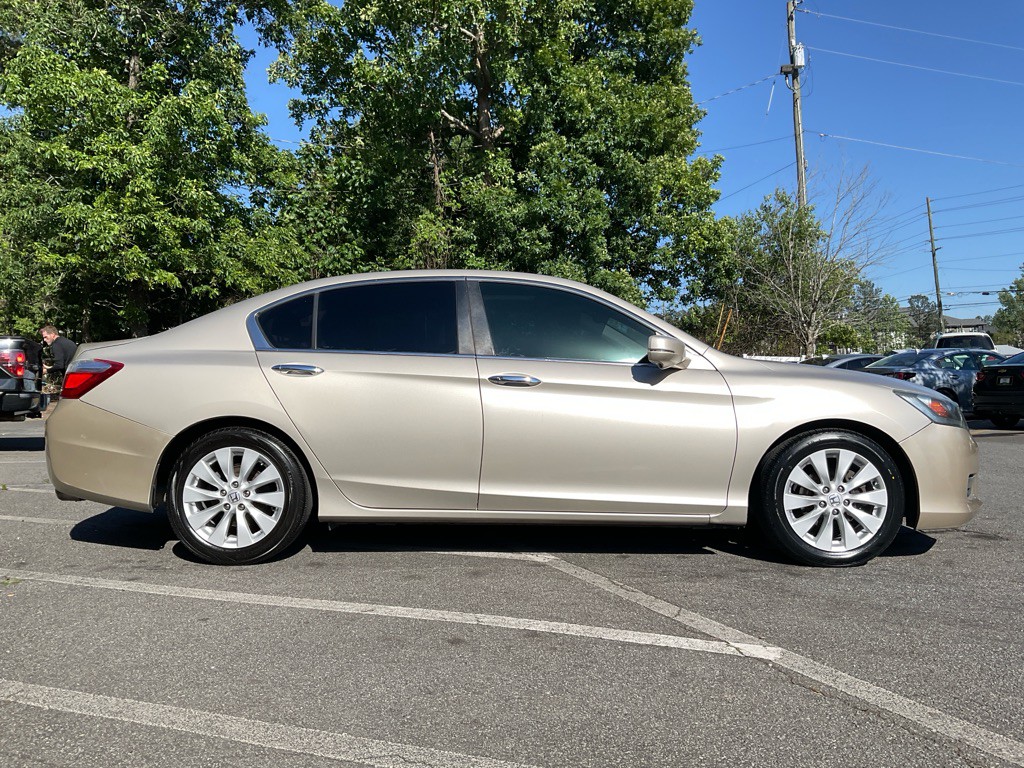 2015 Honda Accord Image 4