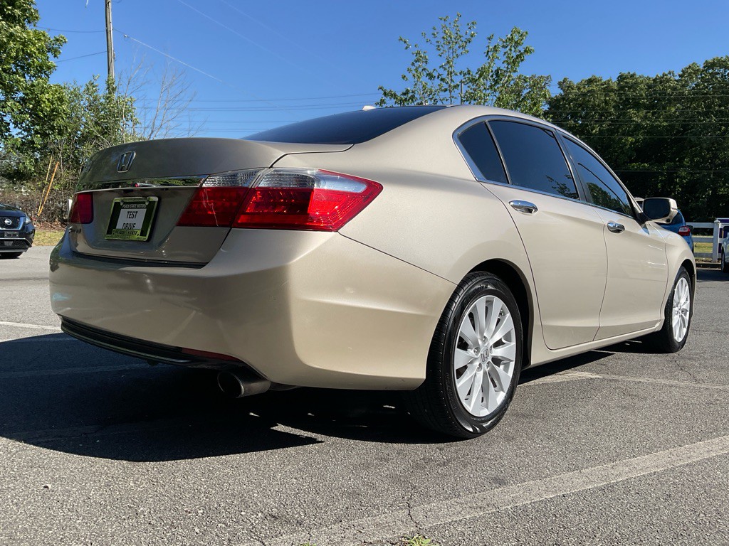 2015 Honda Accord Image 5
