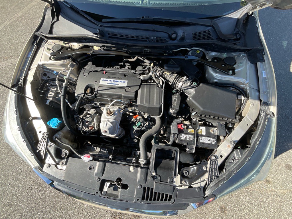 2015 Honda Accord Image 12