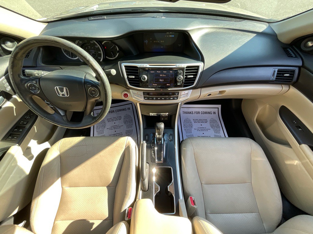 2015 Honda Accord Image 20