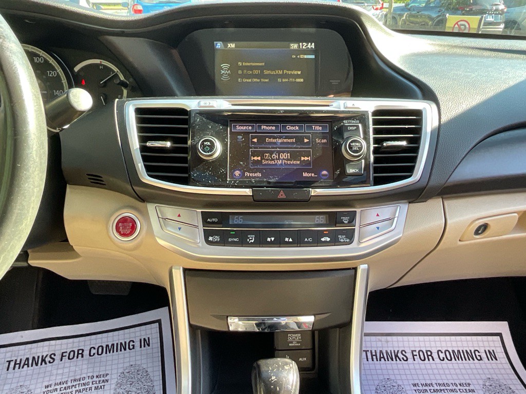 2015 Honda Accord Image 21
