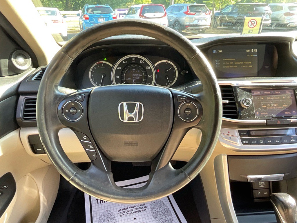2015 Honda Accord Image 22