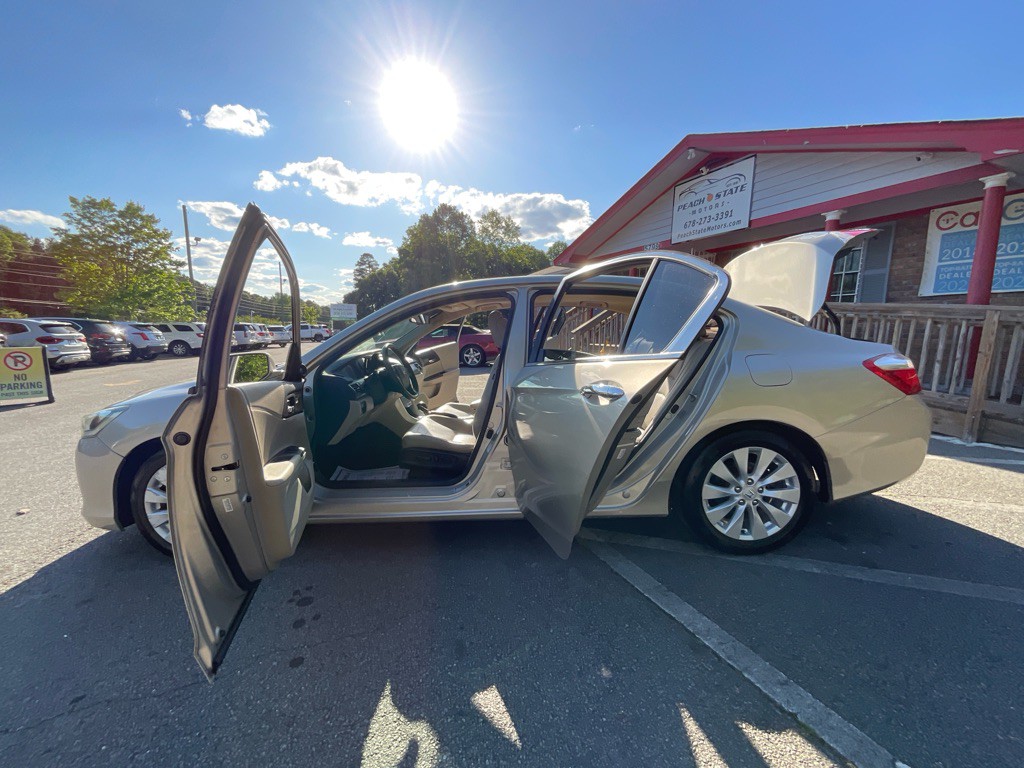 2015 Honda Accord Image 36