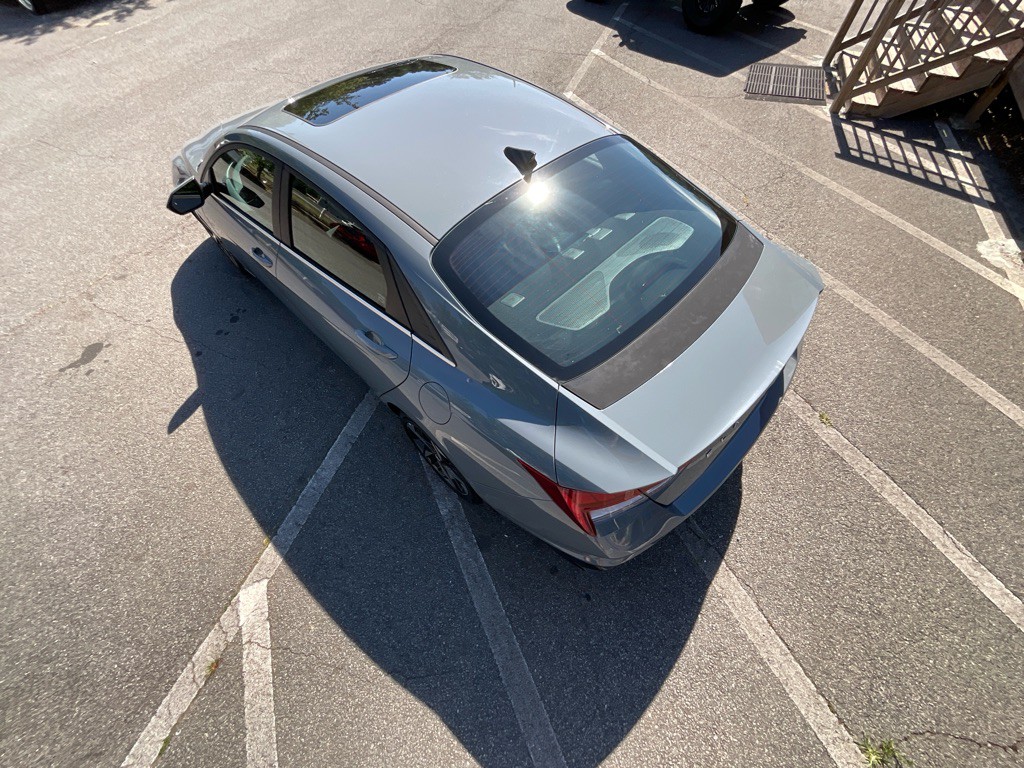 2022 Hyundai Elantra Image 10