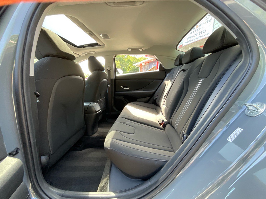2022 Hyundai Elantra Image 29