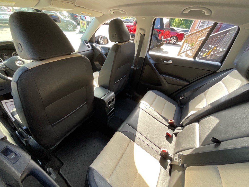 2016 Volkswagen Tiguan Image 28