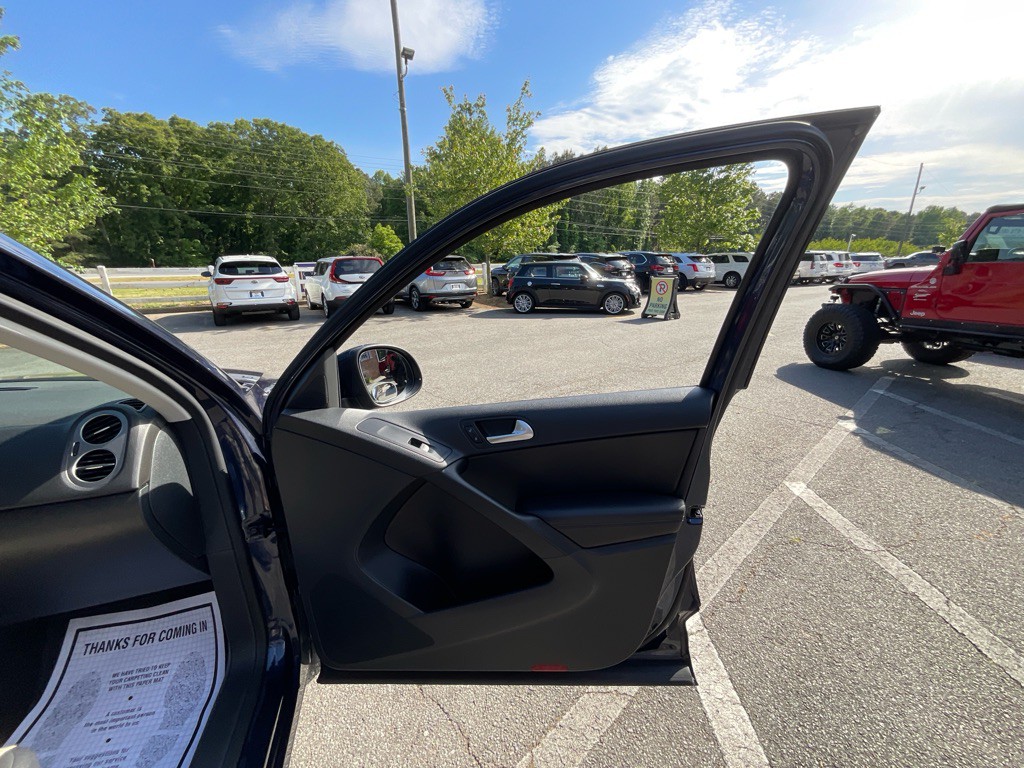 2016 Volkswagen Tiguan Image 44