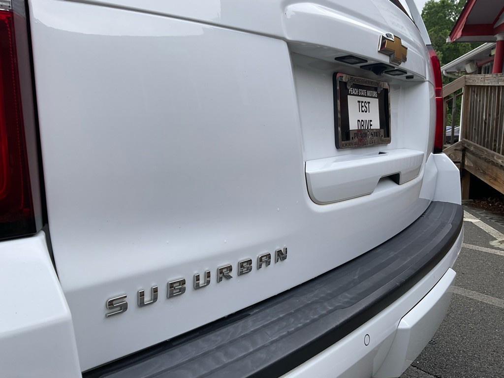 2017 Chevrolet Suburban Image 9