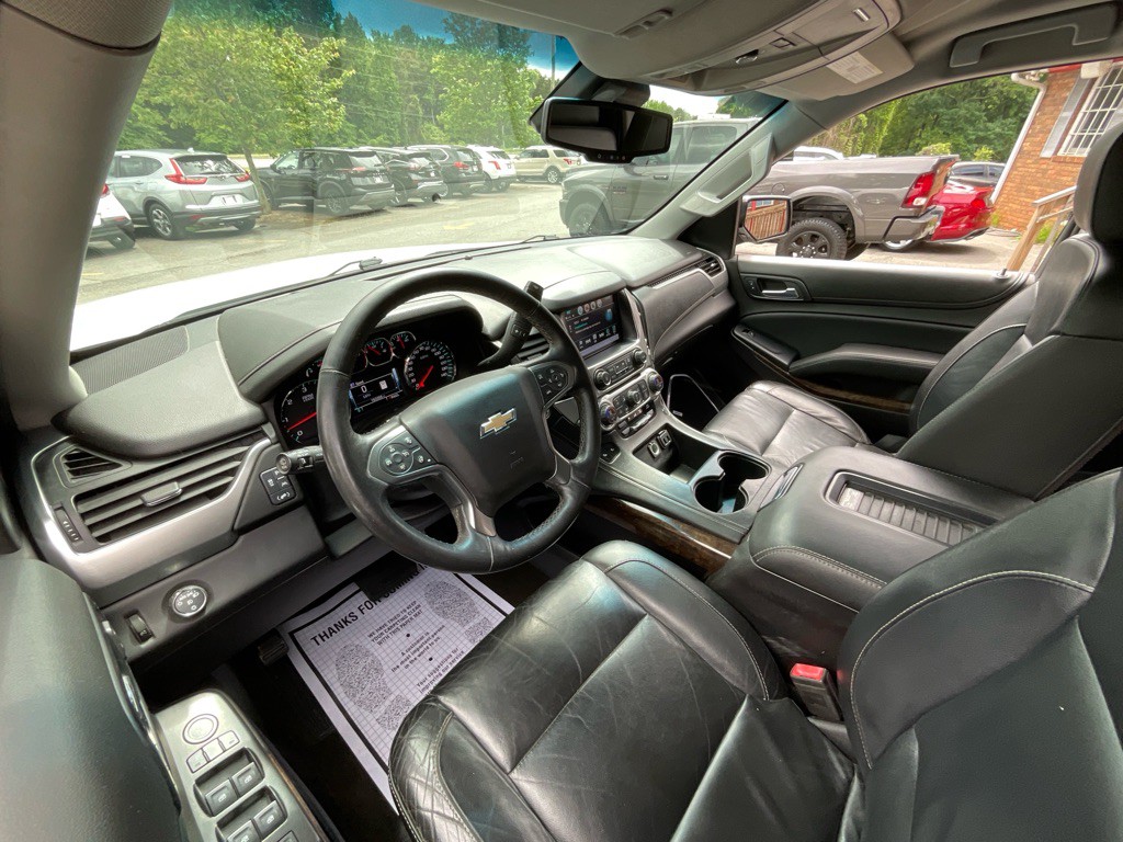 2017 Chevrolet Suburban Image 15