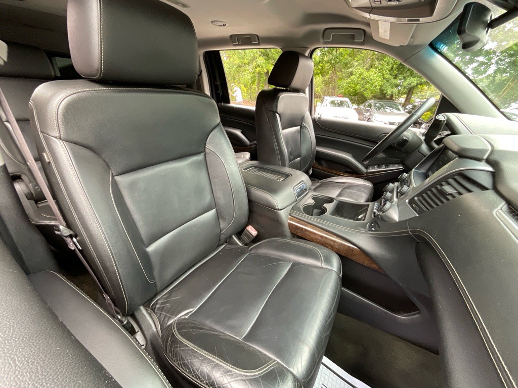 2017 Chevrolet Suburban Image 19