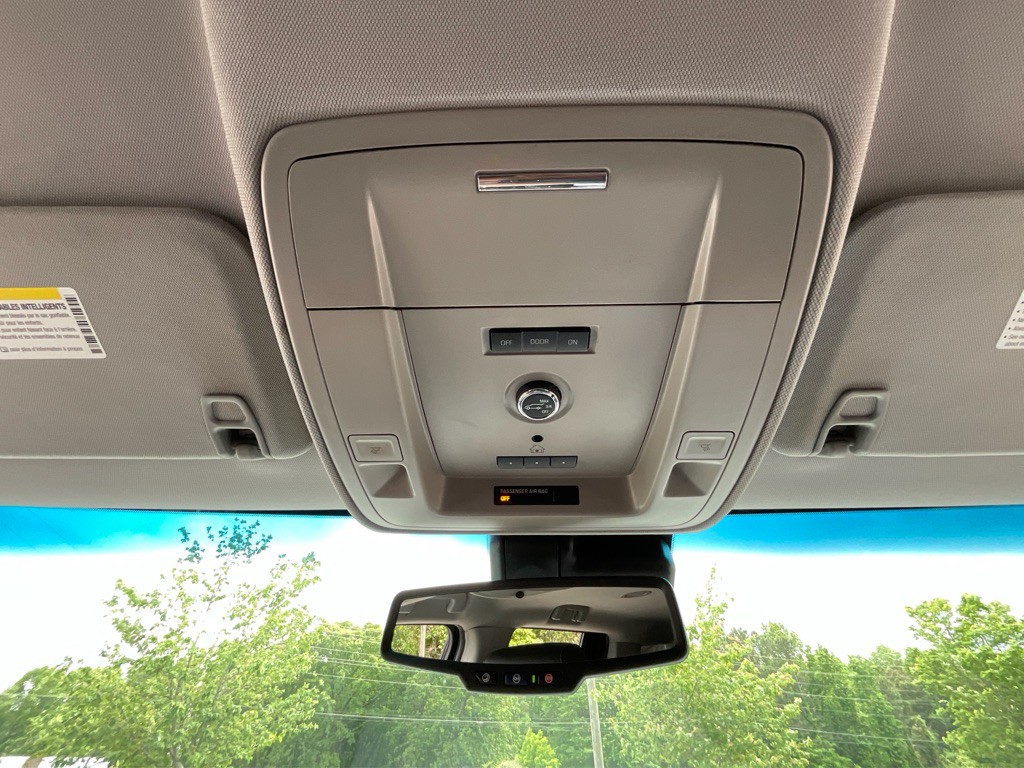 2017 Chevrolet Suburban Image 28