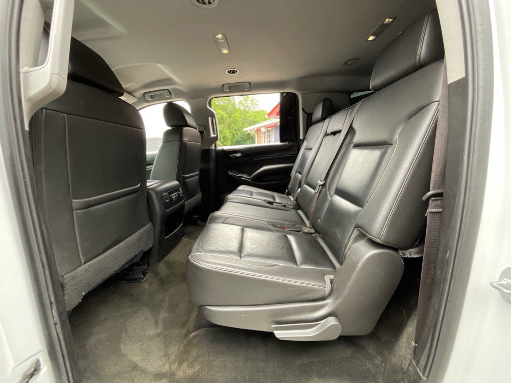 2017 Chevrolet Suburban Image 29