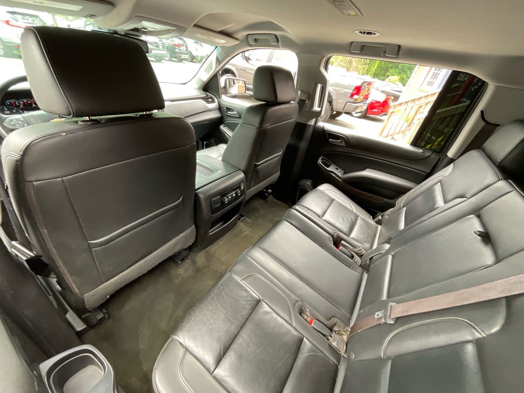 2017 Chevrolet Suburban Image 30