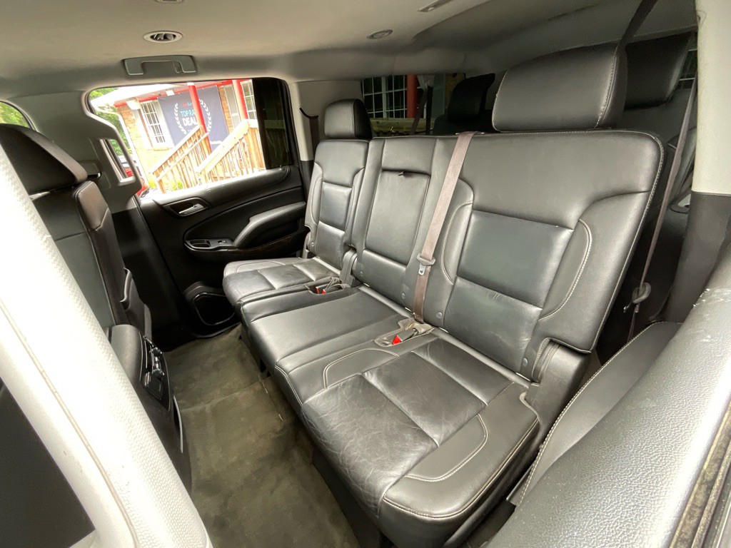 2017 Chevrolet Suburban Image 31