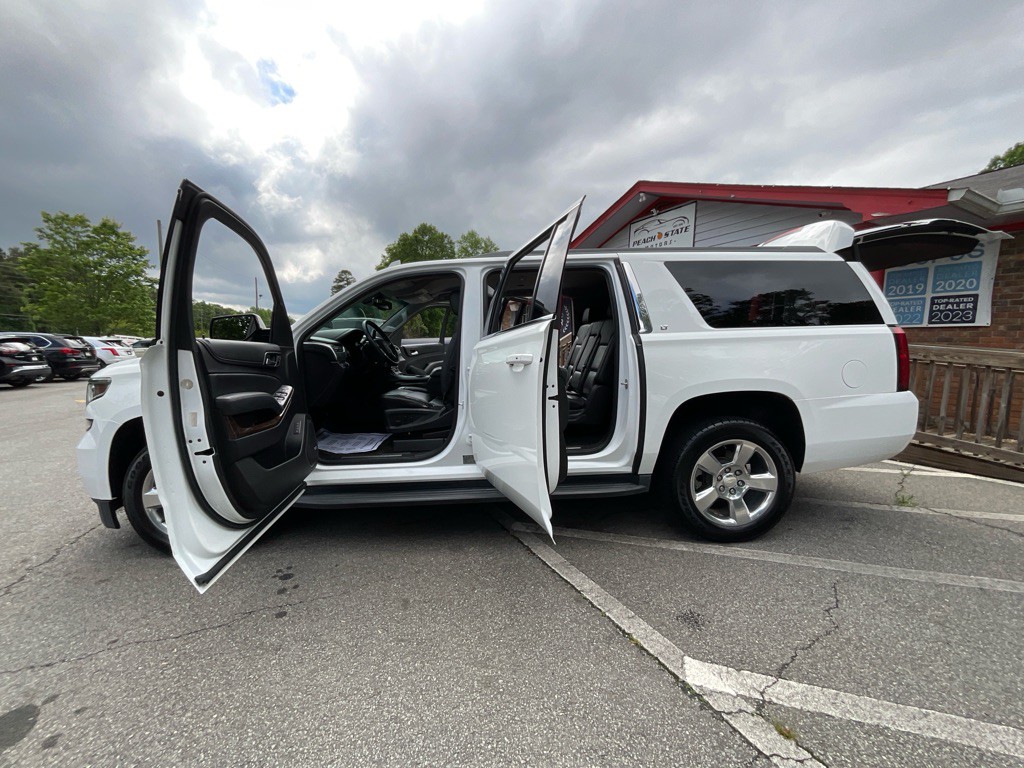 2017 Chevrolet Suburban Image 39