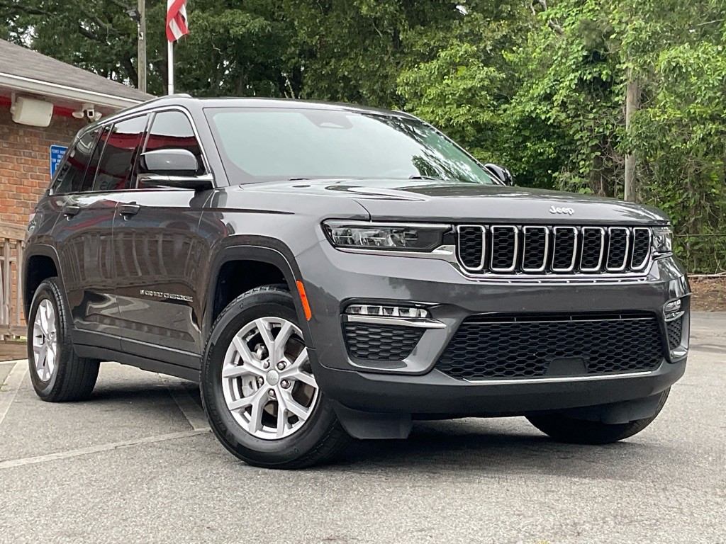 2022 Jeep Grand Cherokee Image 3
