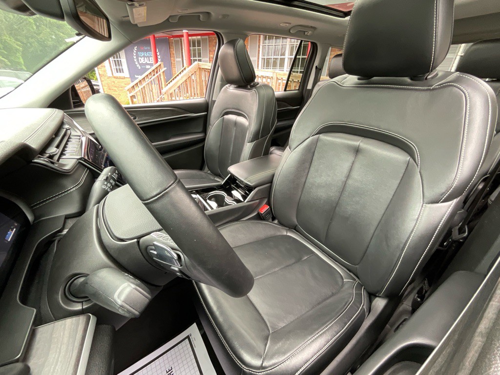 2022 Jeep Grand Cherokee Image 17