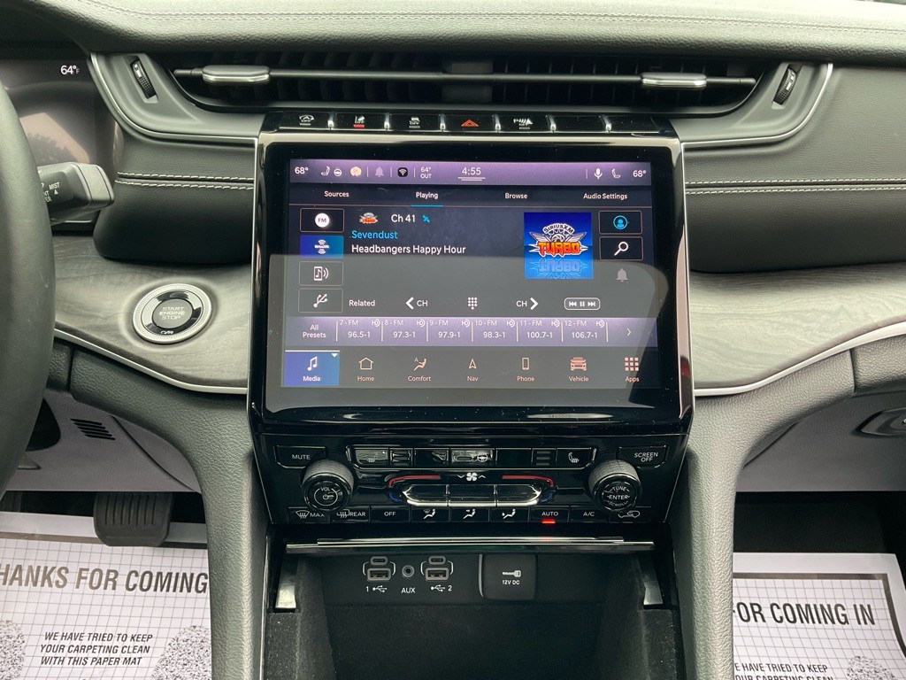2022 Jeep Grand Cherokee Image 23