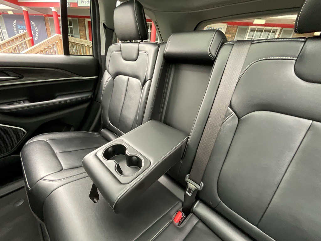2022 Jeep Grand Cherokee Image 37